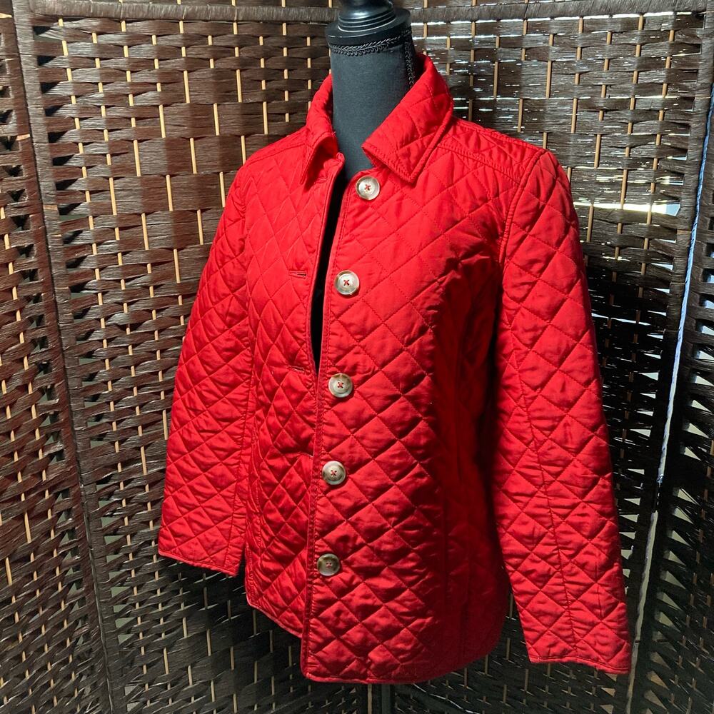 Chico’s Size 0 Button Front Red Quilted Jacket. Pre-Owned
